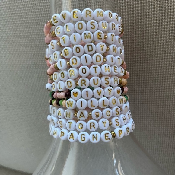 75-Pack Friendship Bracelets for Taylor Swift Events**Top Seller** - Picture 5 of 16